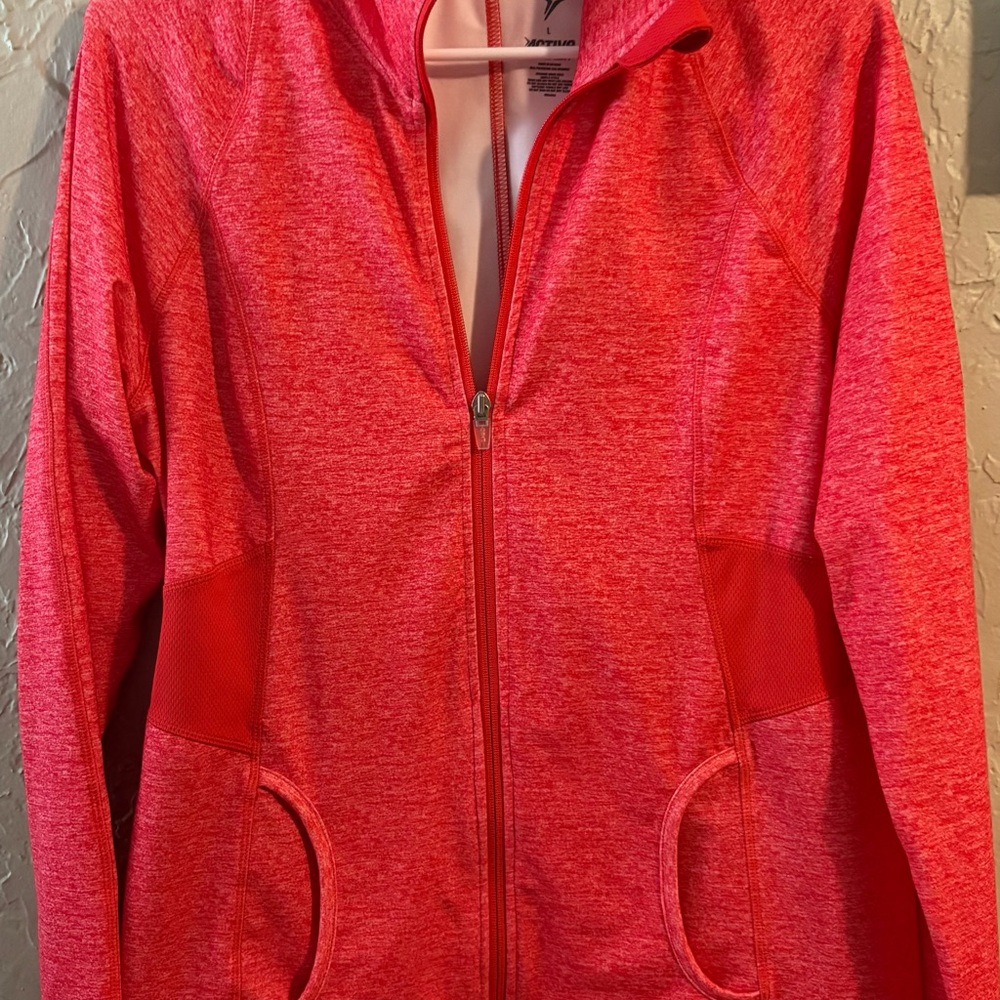 Old Navy Women’s Active Wear Red Jacket with zipper size L